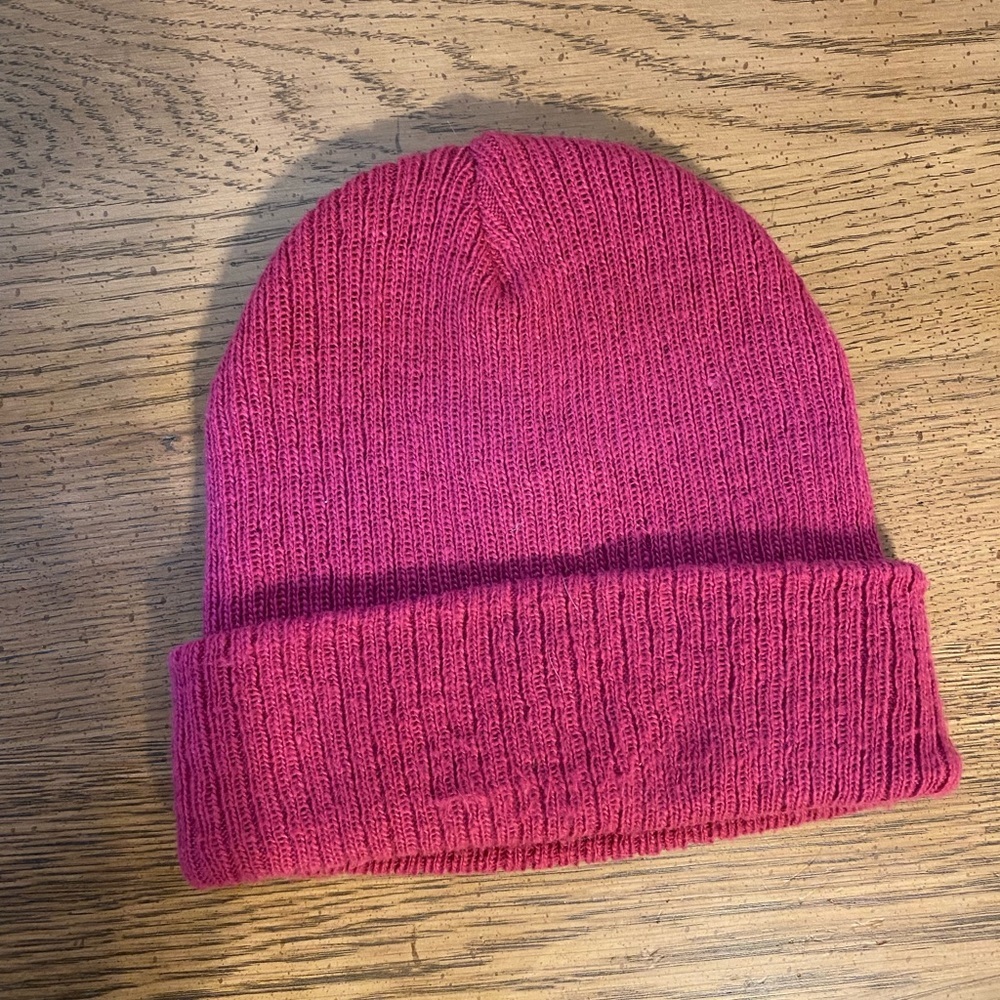 Fuchsia beanie